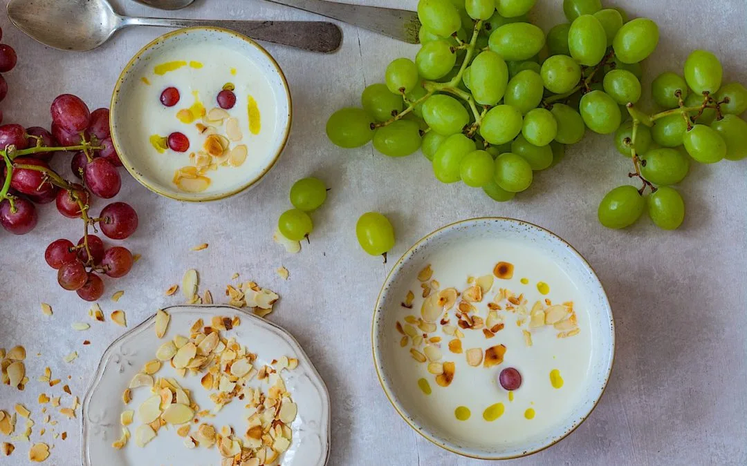 Ajoblanco malagueño with grapes